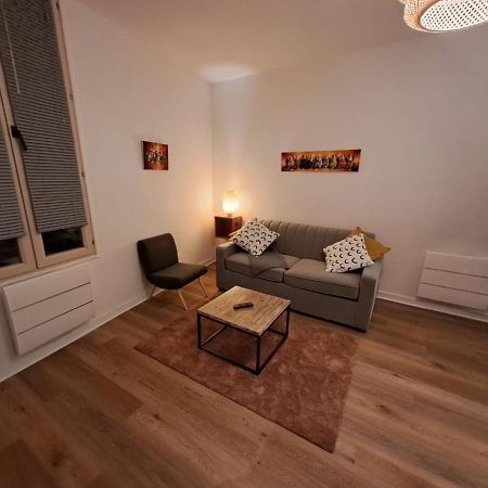 Le Saint Jean , Centre Historique, Wifi, Tout Equipe, Ideal Famille, Business, Ou Simple Escapade Niort Exteriör bild
