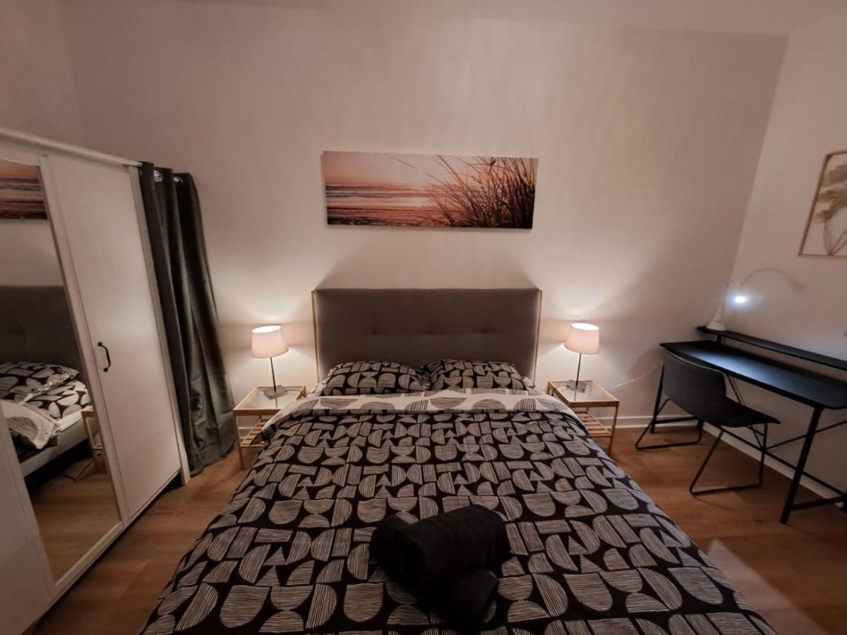 Le Saint Jean , Centre Historique, Wifi, Tout Equipe, Ideal Famille, Business, Ou Simple Escapade Niort Exteriör bild