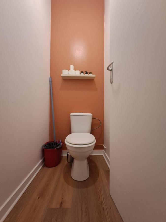 Le Saint Jean , Centre Historique, Wifi, Tout Equipe, Ideal Famille, Business, Ou Simple Escapade Niort Exteriör bild